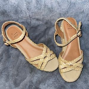 A New day size 6.5 platform woven raffia sandals